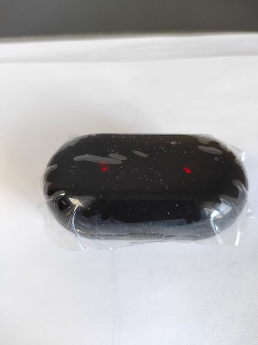 Наушники блютуз новые продам.