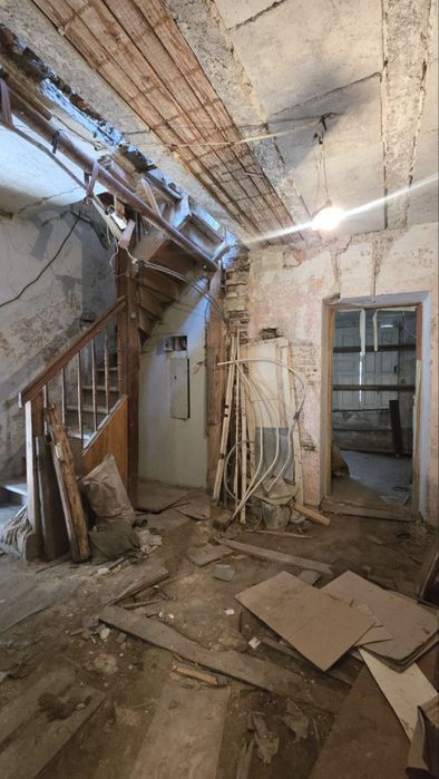 Продаж будинку вул. Є. Лисика Ближній центр