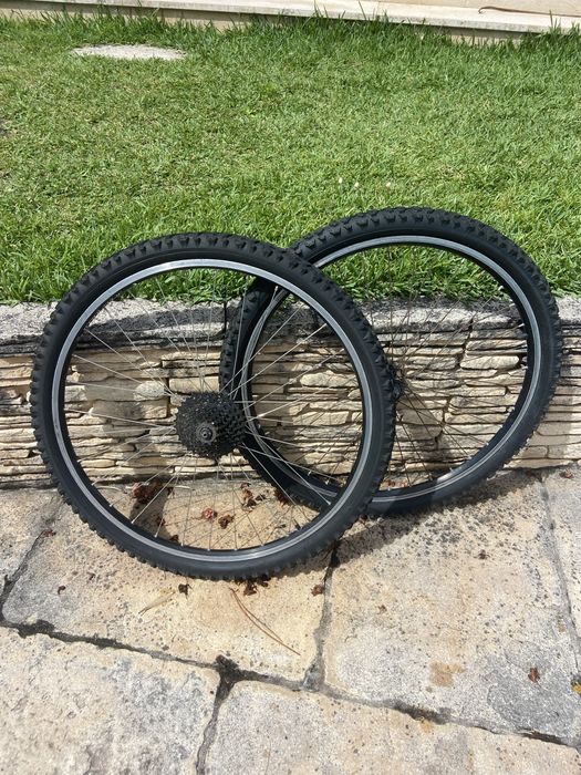 Pneus de bicicleta Specialized Myka HT