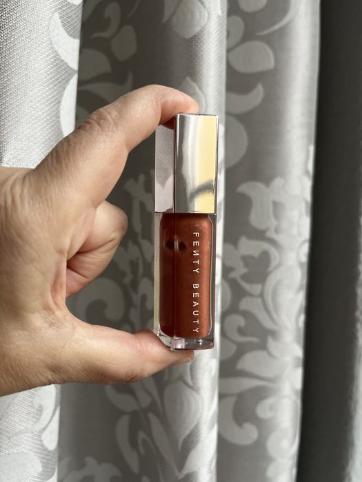 Fenty Beauty Gloss Bomb Fenty Glow