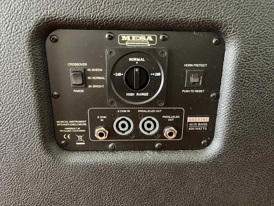 Mesa Boogie - Bass Strategy Eight 88 + Coluna Powerhouse 4X10