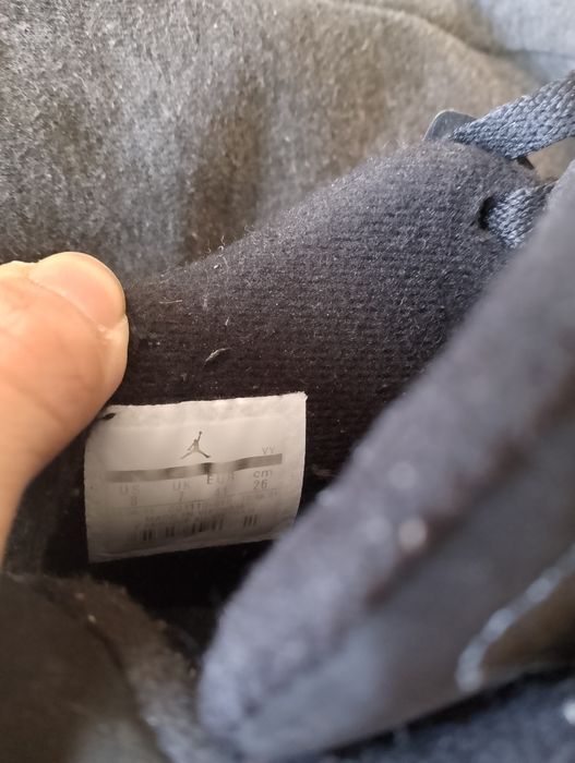 Продаю кросівки чоловічі Jordan 5