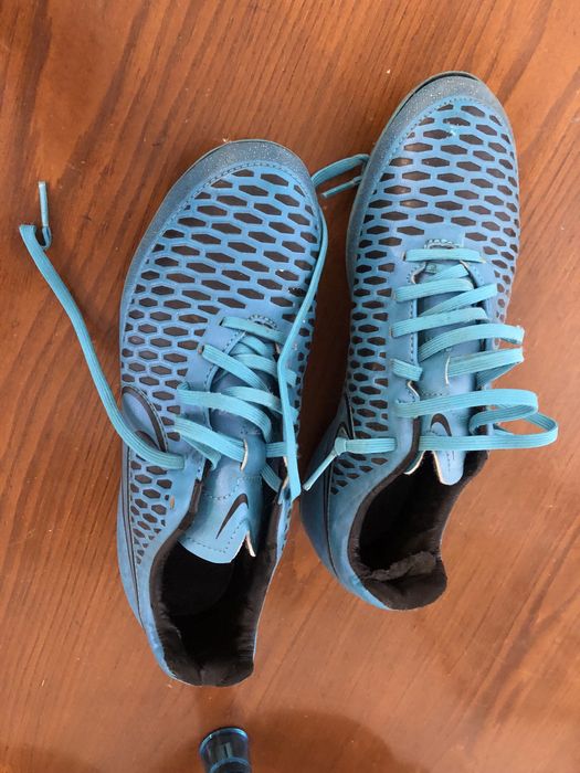 Sapatilhas futebol NiKE Tamanho 40