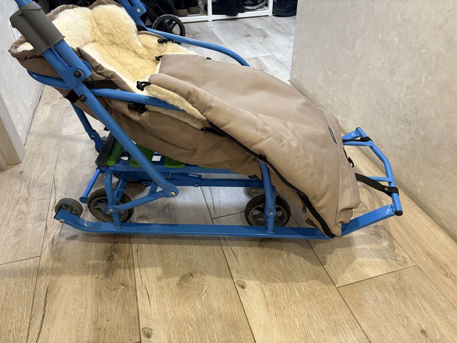 Дитячі санки на колесах