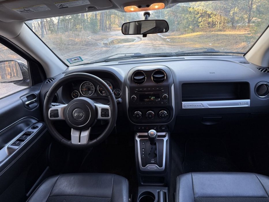 Продам Jeep Compass