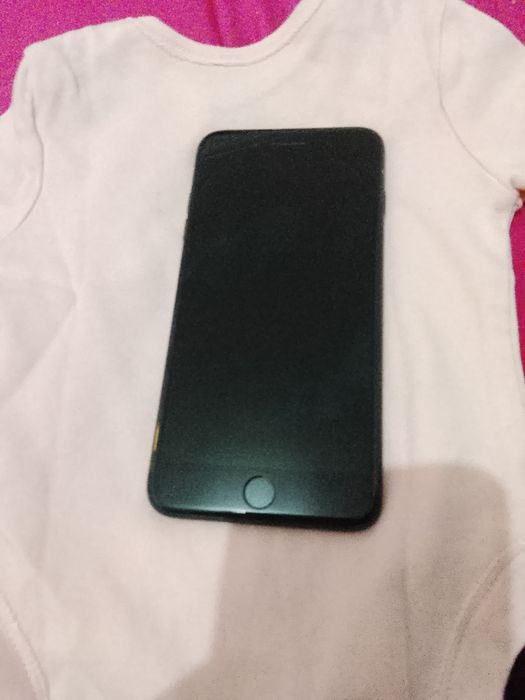 Vendo iPhone 7 plus como novo