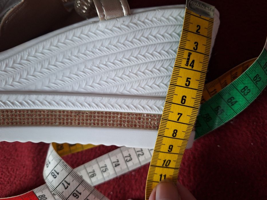Śliczne,eleganckie sandały damskie 43 ,wkładka 27,5cm