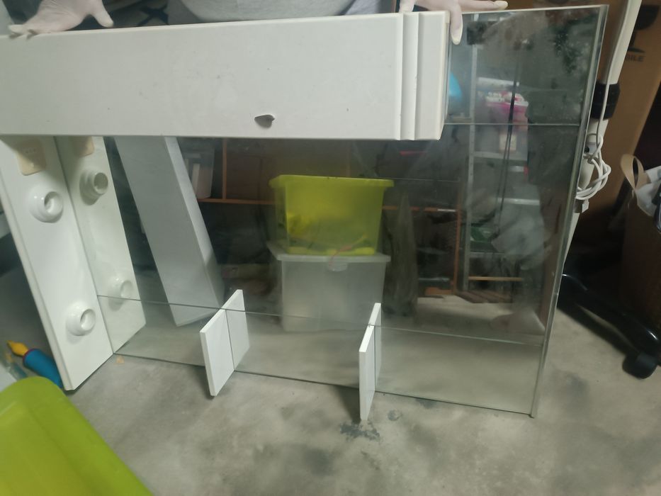 Espelho com iluminação e arrumação