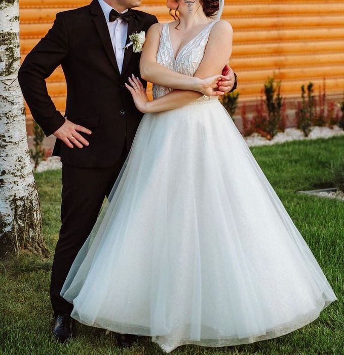 Brokatowa Suknia Ślubna