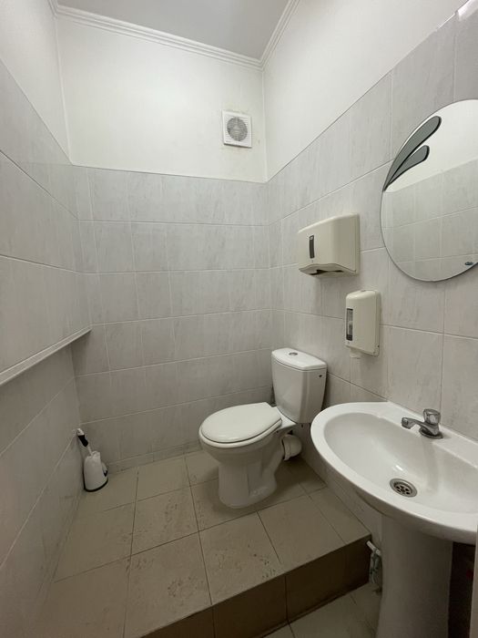 Оренда приміщення в центрі міста 700 м2