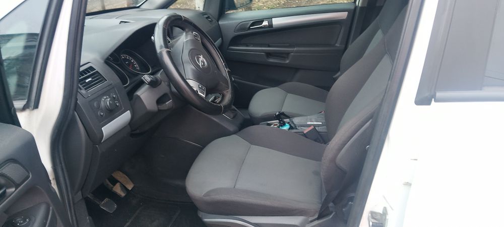 Продам Опель зафіра б 1.9 DTL