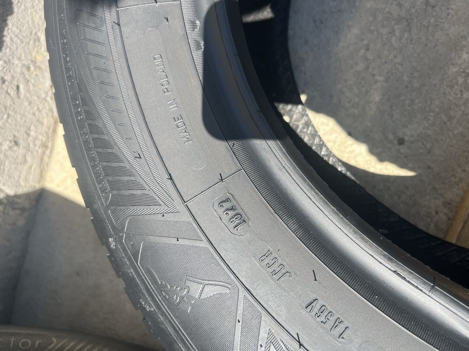215/65R16 Good Year Vector4Seasons 2022 4 шт