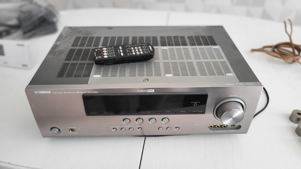 Amplituner Yamaha RX-V365