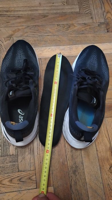 Кроссовки  Asics