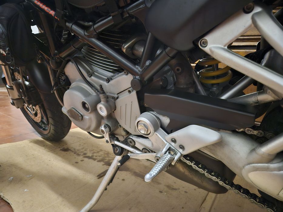 Ducati Monster S2R 800