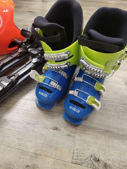 Narty zjazdowe head z butami i kaskiem