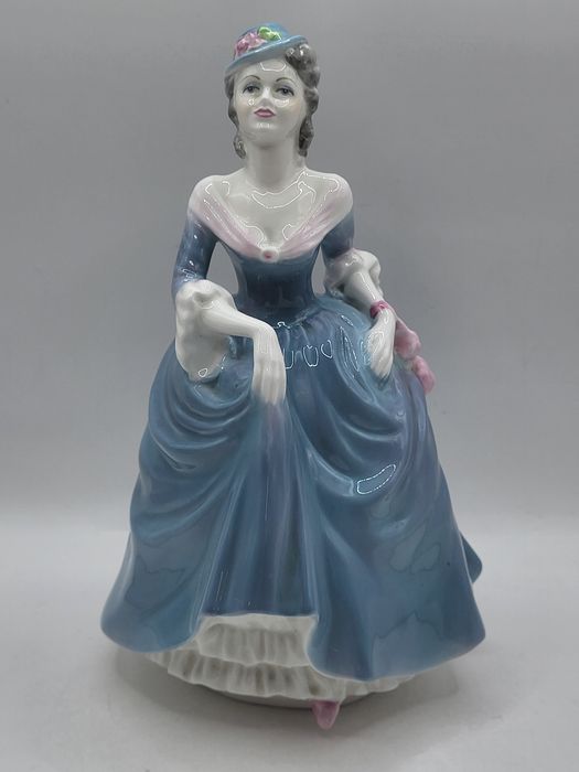 Porcelanowa figurka Regina Coalport „Ladies of Fashion”