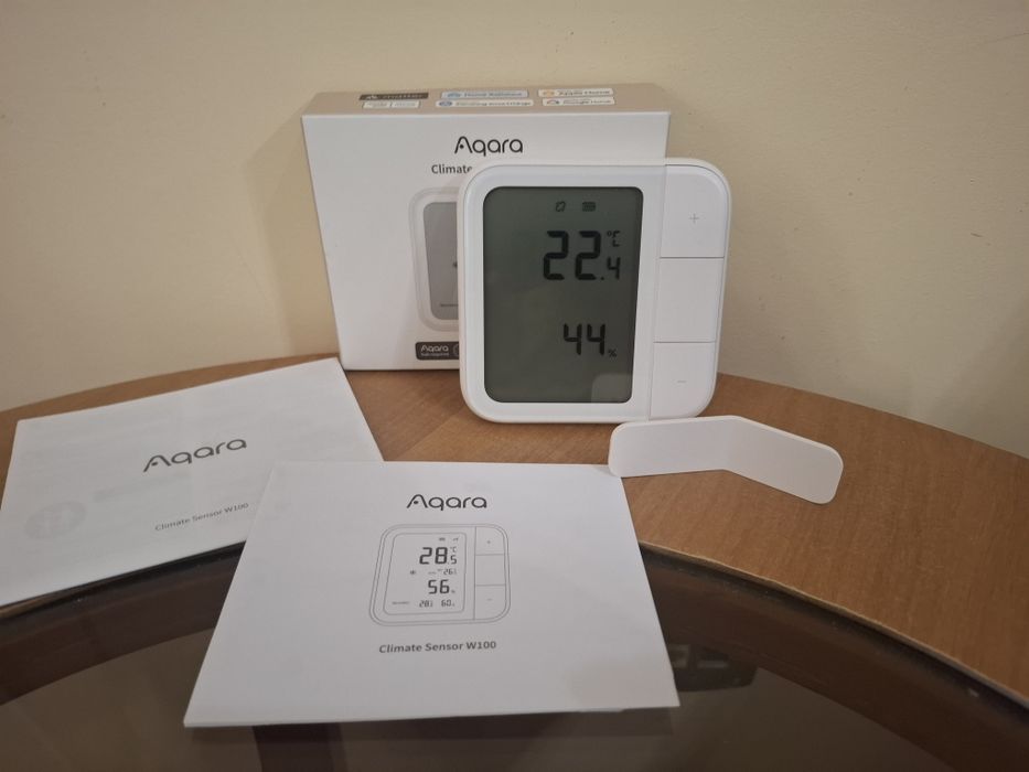Aqara Climate Sensor W100 - розумний датчик клімату