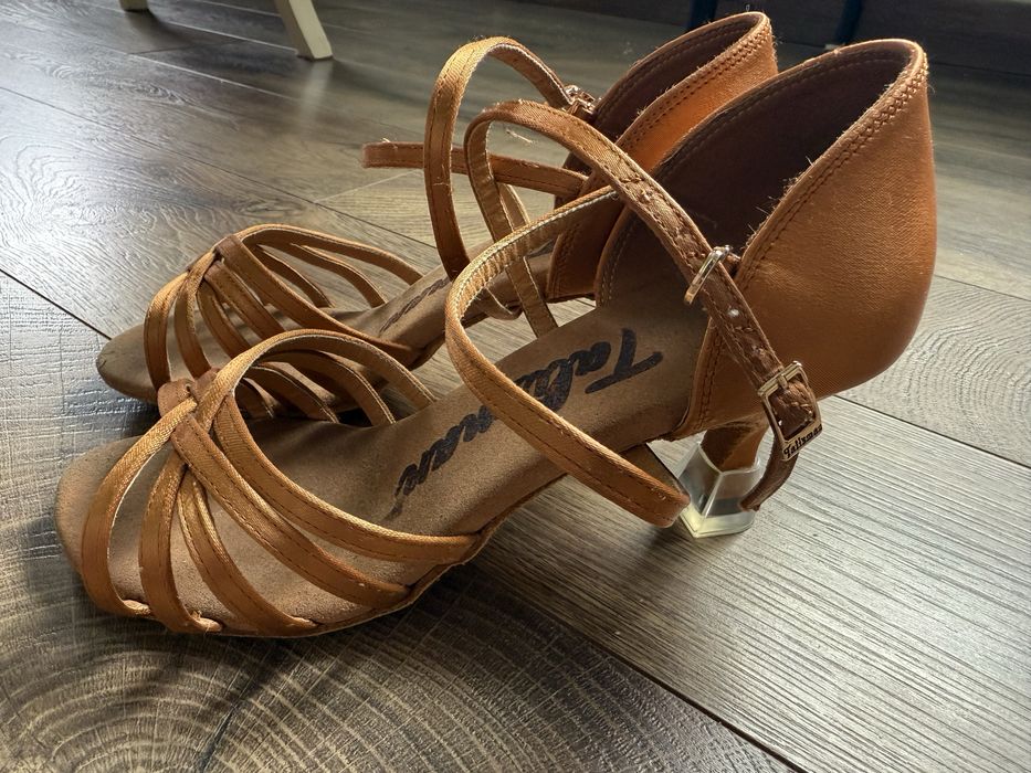 Туфлі для бальних танців 23,5 см