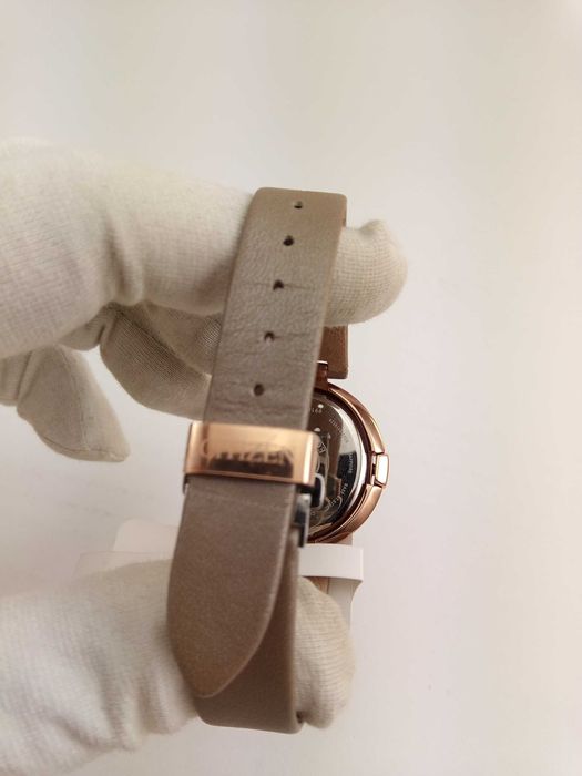 Женские часы 10 бриллиантов Citizen Capella Diamond EX1513-00Y, сапфир