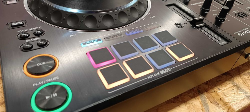 Pioneer DJ - XDJ-XZ + Decksaver + Magma CTRL case