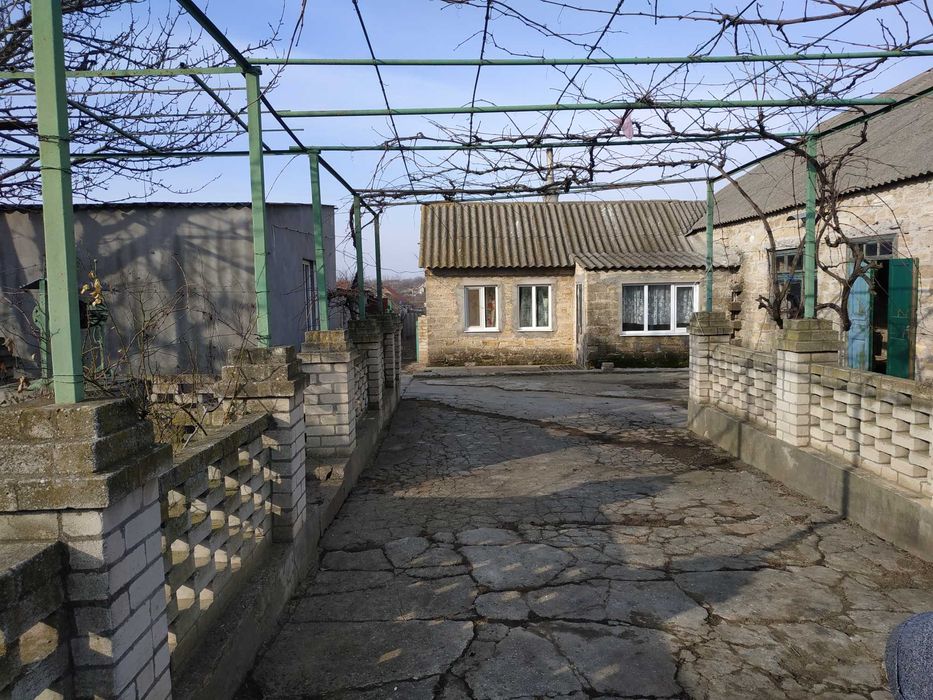 Велика Балка, цетр, коробка з літньою кухнею та погрібом на 21 сотках