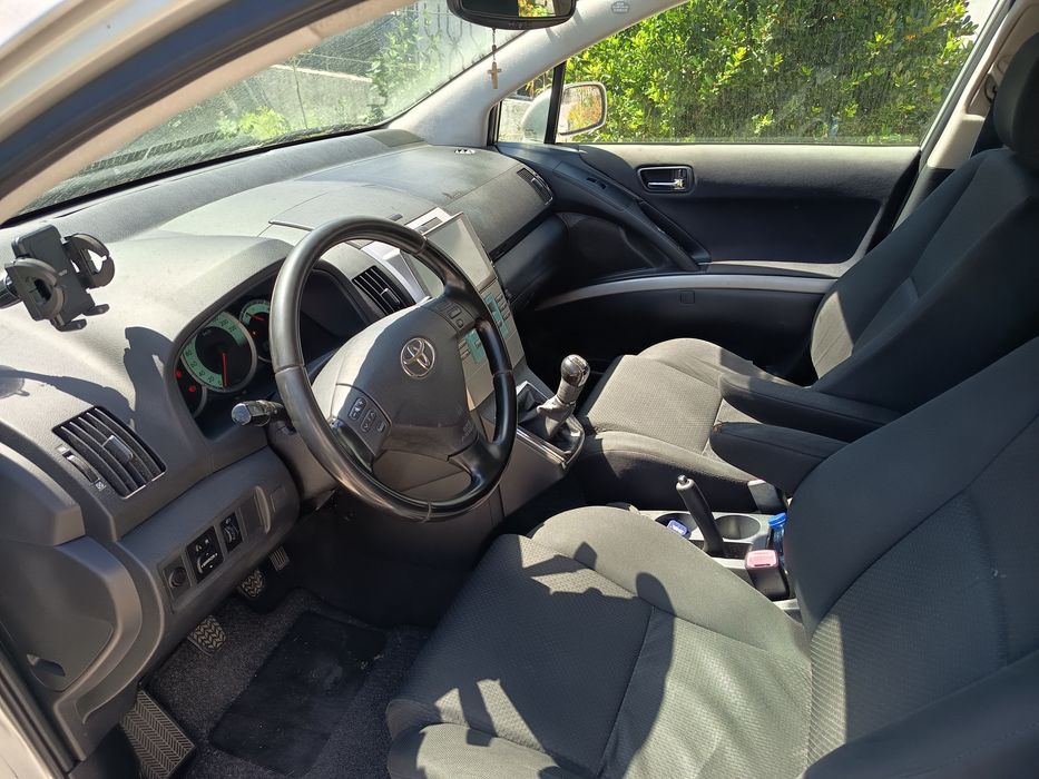 Toyota Corolla versus 7 lugares