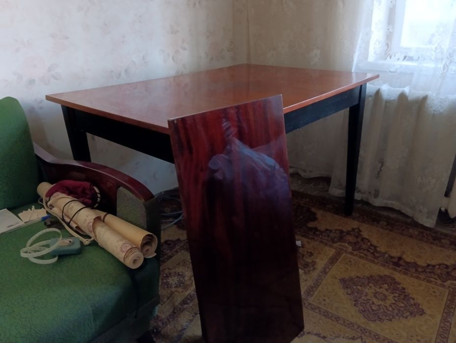 Гостинный стол,тумба.ссср