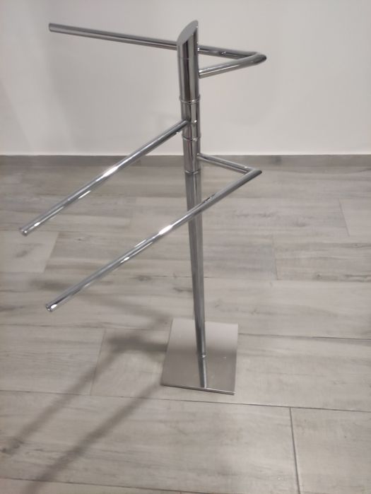Conjunto 1 toalheiro + 2 porta rolos com piaçaba