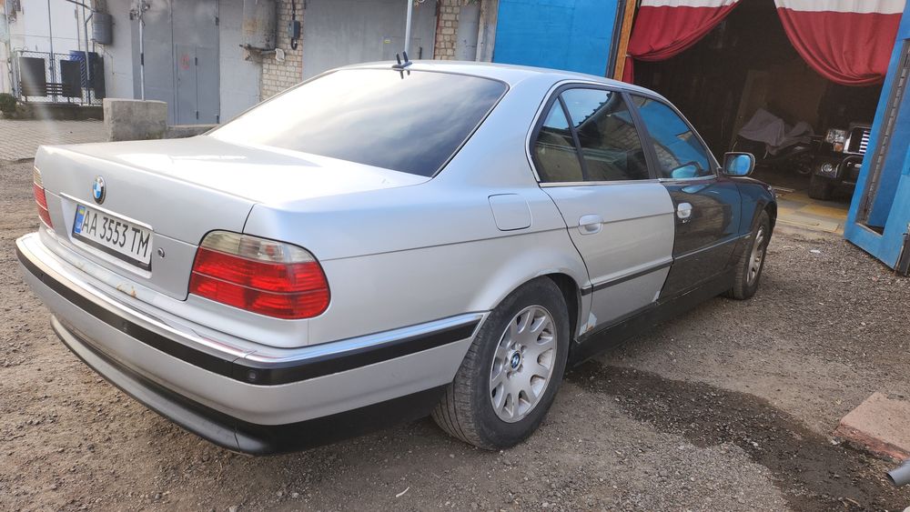 БМВ е38 740 ресталинг 2001г.