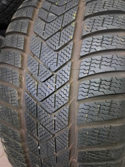 Opona 275/40R18 Pirelli SottoZero 3 275/40/18