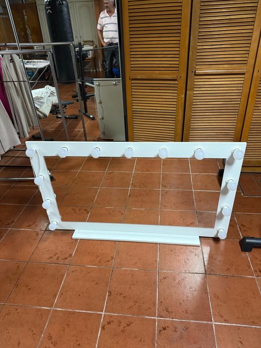Espelho Camarim Grande (140x80 cm) c/ Luzes – Estado Impecável!