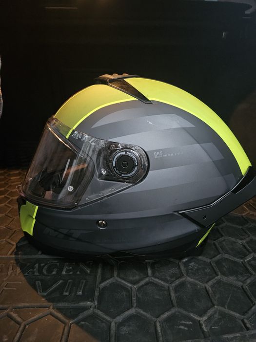 Мотошолом MT Thunder 4 SV Treads D3 Fluor Matt