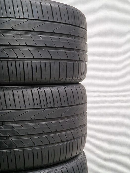 4 Pneus 255/40R20 HANKOOK Semi Novos
