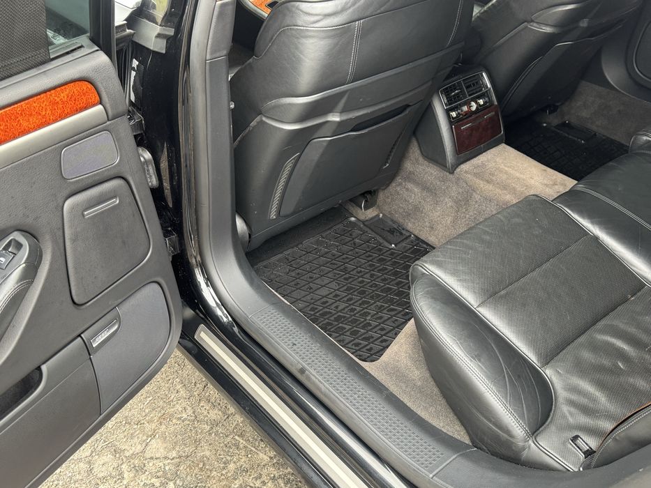 продам AUDI A8S8 4.2