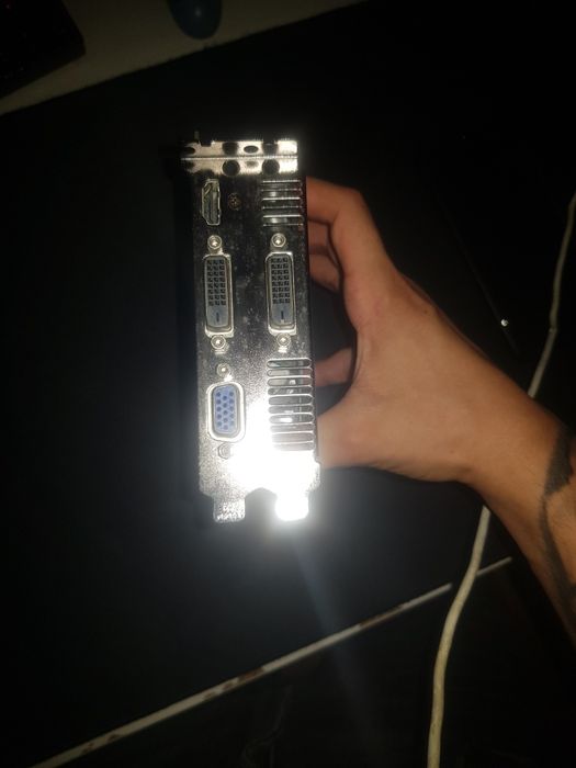 VENDO OU TROCO graficas 2 e 4 gb