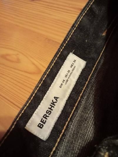 Spodnie jeansowe Bershka Baggy – Czarne/Grafitowe – Rozmiar 46