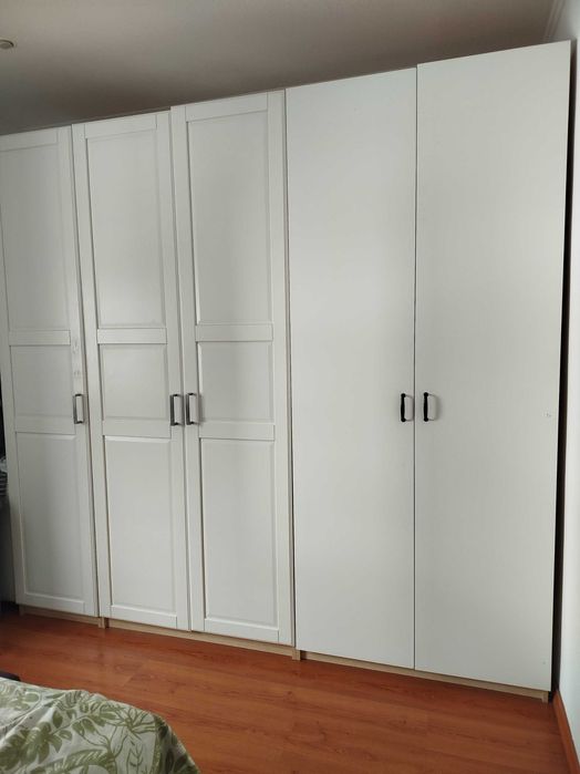 5 Portas Brancas Ikea - Ideal p/guarda-fatos ou roupeito