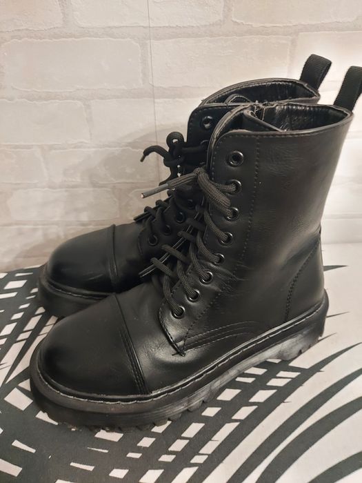 Buty czarne gruba podeszwa r. 38