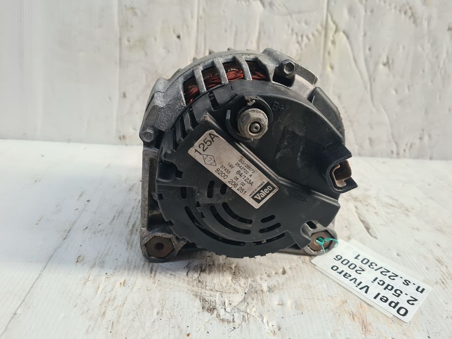 Alternador OPEL Vivaro A Combi (X83)
