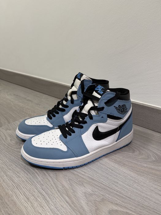 Nike Air Jordan 1 High University Blue