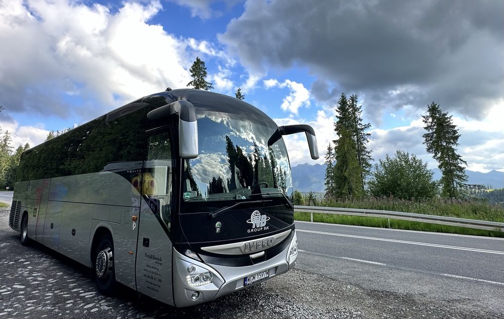 Autokar, bus, mini bus, wynajem, transport osób, wycieczki, transfery.