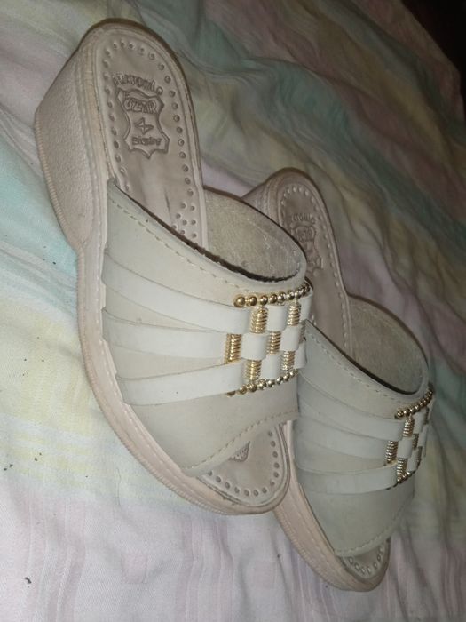 Женская обувь...