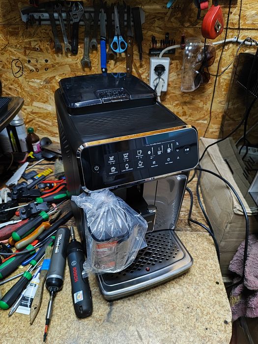 Кофемашина, кавоварка Philips LatteGo  Series 3200 фільтр в подарунок