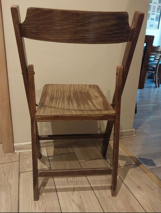 Drewniane krzesło składane