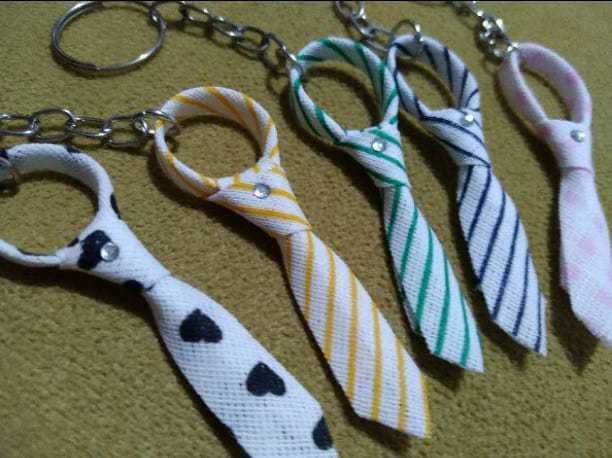 Mini Chaveiro Gravata kit 30 unidades brinde para casamento,15 anos,