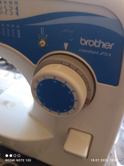 Продам швейну машинку Brother comfort 25A
