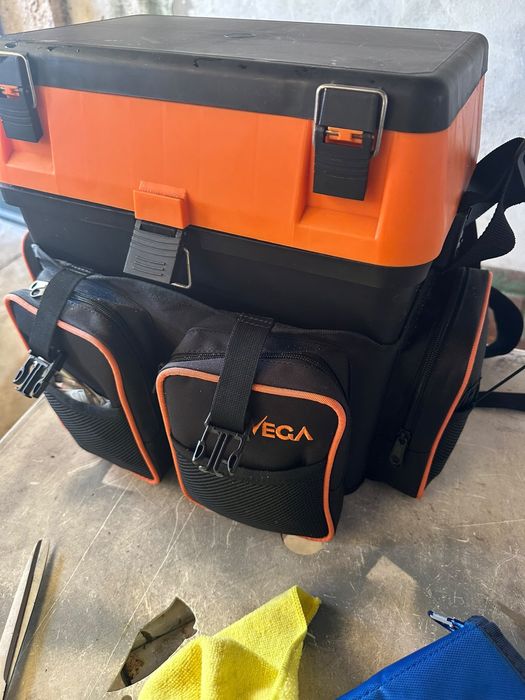 Mochila de Pesca – Pouco Uso “ sem o material só mala”