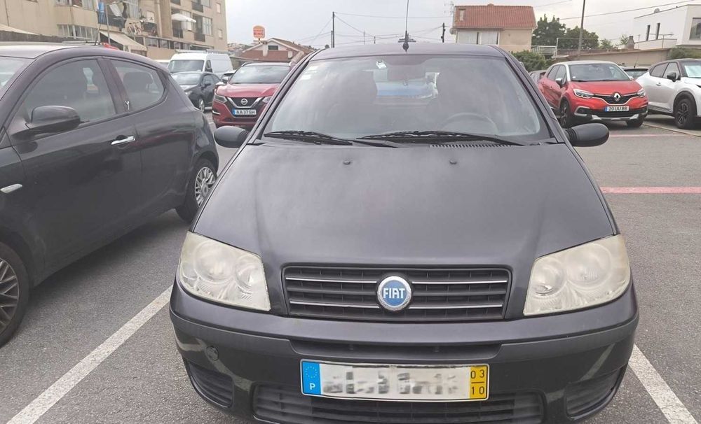 carro Fiat punto