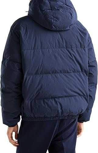 casaco de penas Benetton com capuz amovível